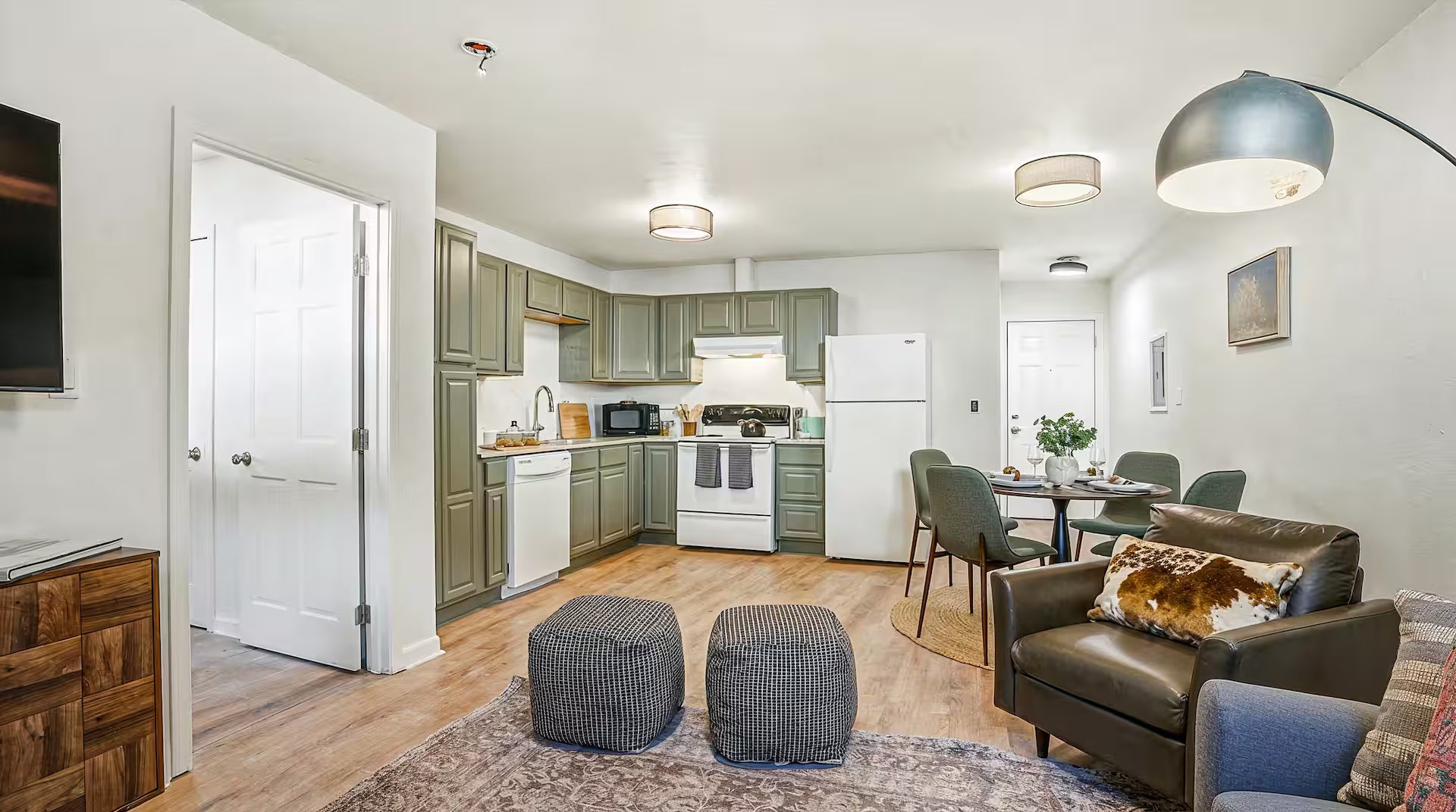 Dog Friendly Downtown Apartment