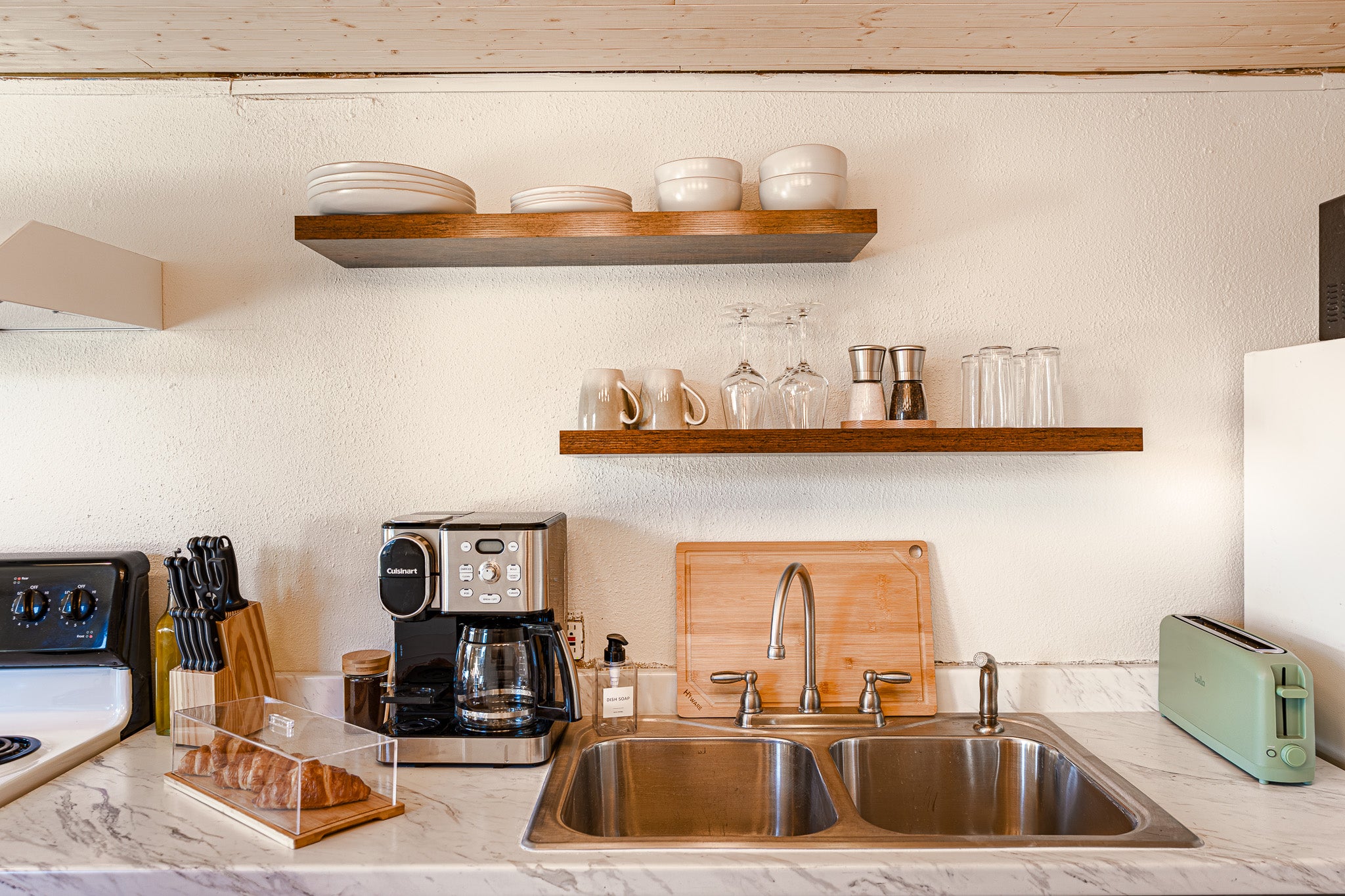 Mount Marathon Views in the Heart of Downtown